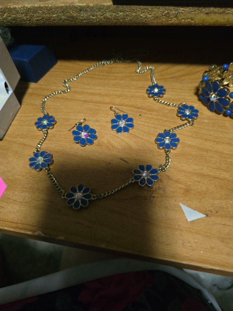 Blue Flower Necklace With Matching Earrings Andbracelet