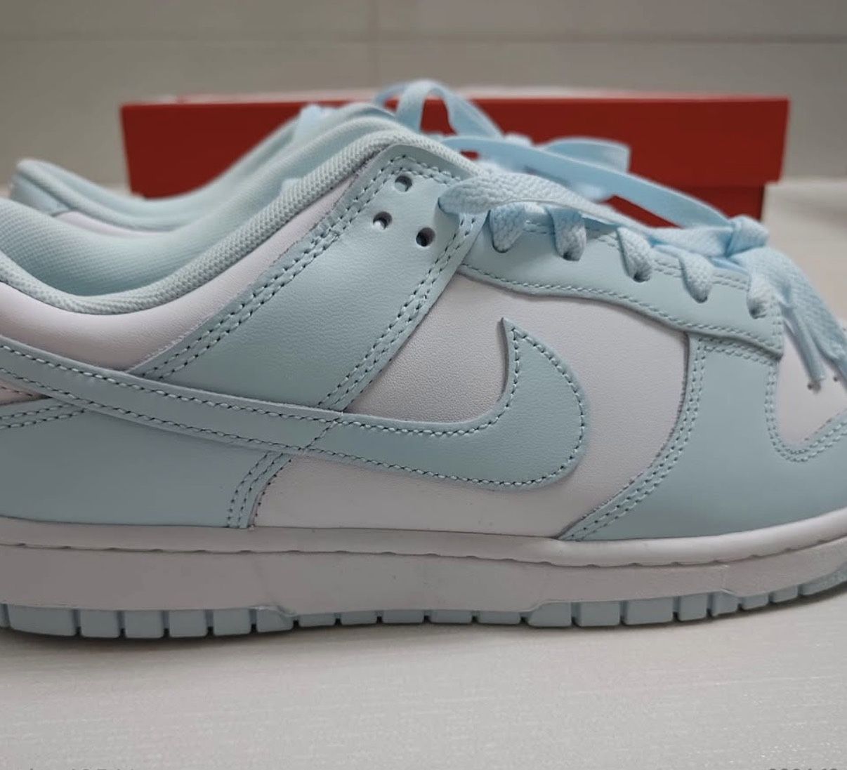 NIKE DUNKS GLACIER BLUE