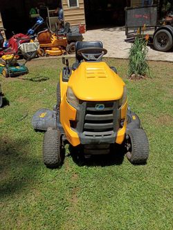 Cub cadet riding lawn mower