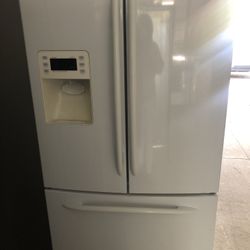 GE FRENCH DOOR FRIDGE 