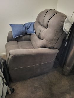 Ashley Furniture Lift Chair Recliner