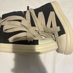 Rick Owen’s size 11 men