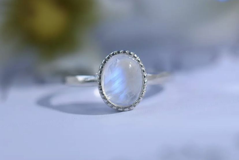 Moonstone Ring S925