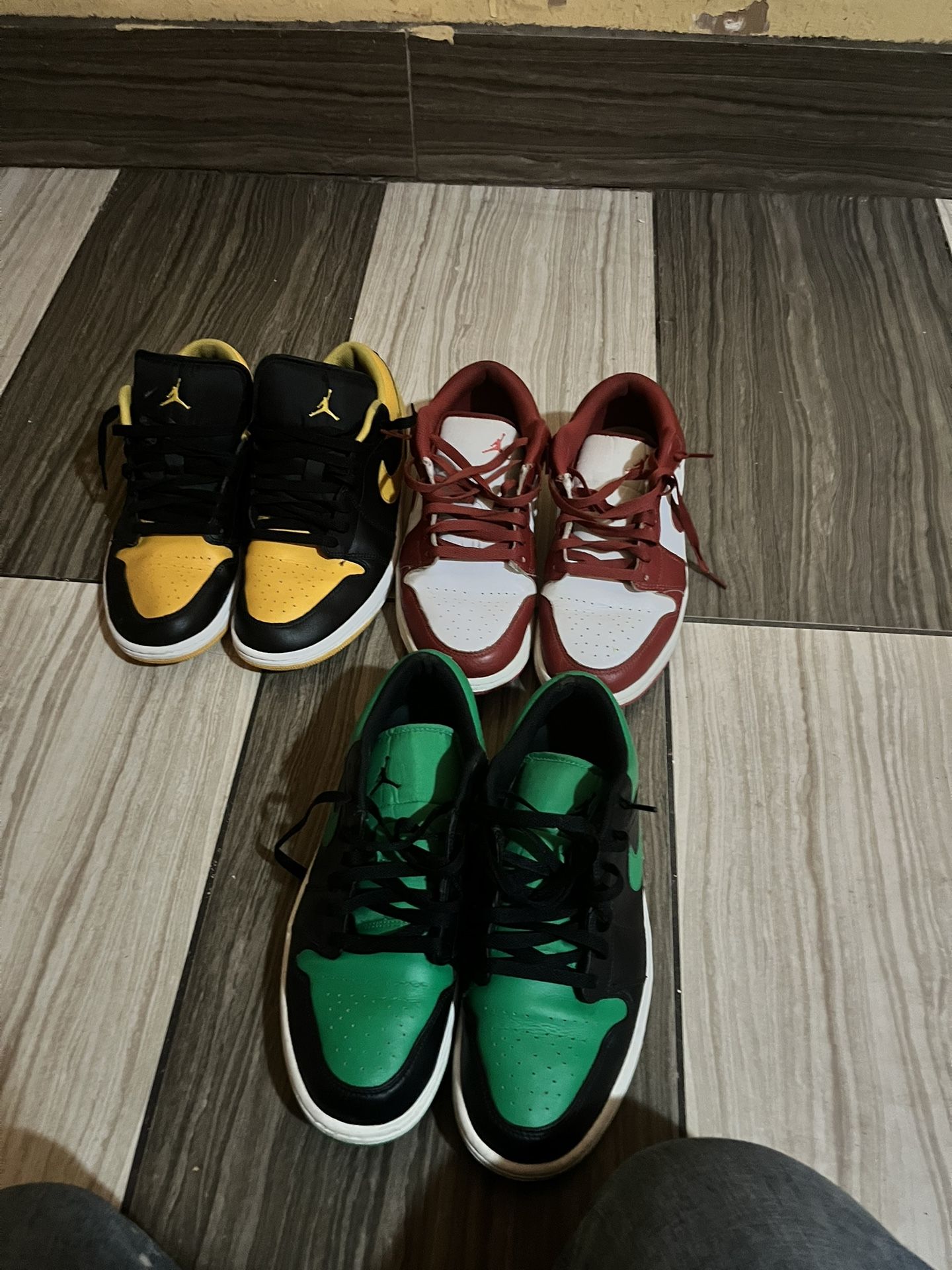 Jordan’s , Yeezys , Dunks , Off white , Versace