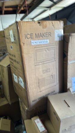 Ice Maker Machine in Box