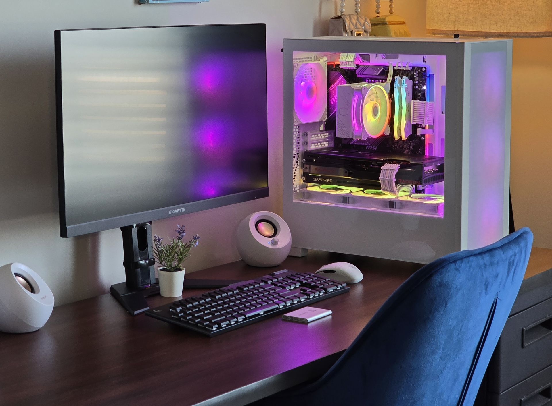 4K 144hz Gaming Beast Setup With AMD 7900XT 20GB