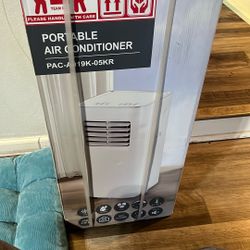 Portable air conditioner