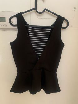 stylish top size small