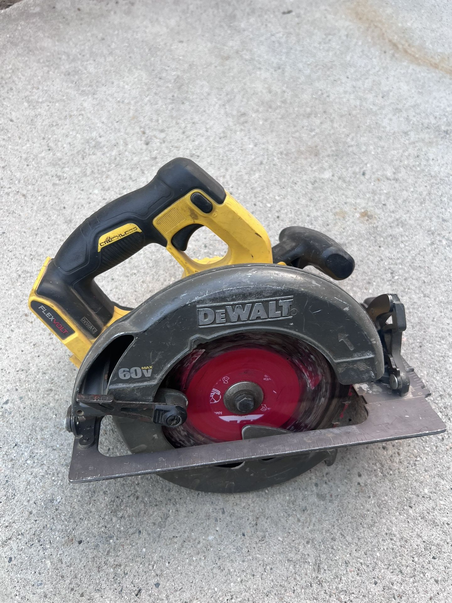 Dewalt 7 1/4 circular saw dcs575