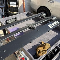 Thule/Yakima Cross Bars 46”