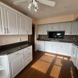 White Kitchen Cabinets