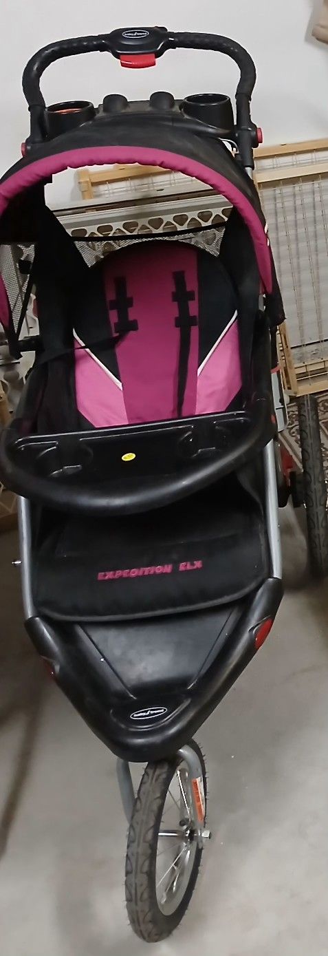 STROLLER - JOGGING 3 WHEELER