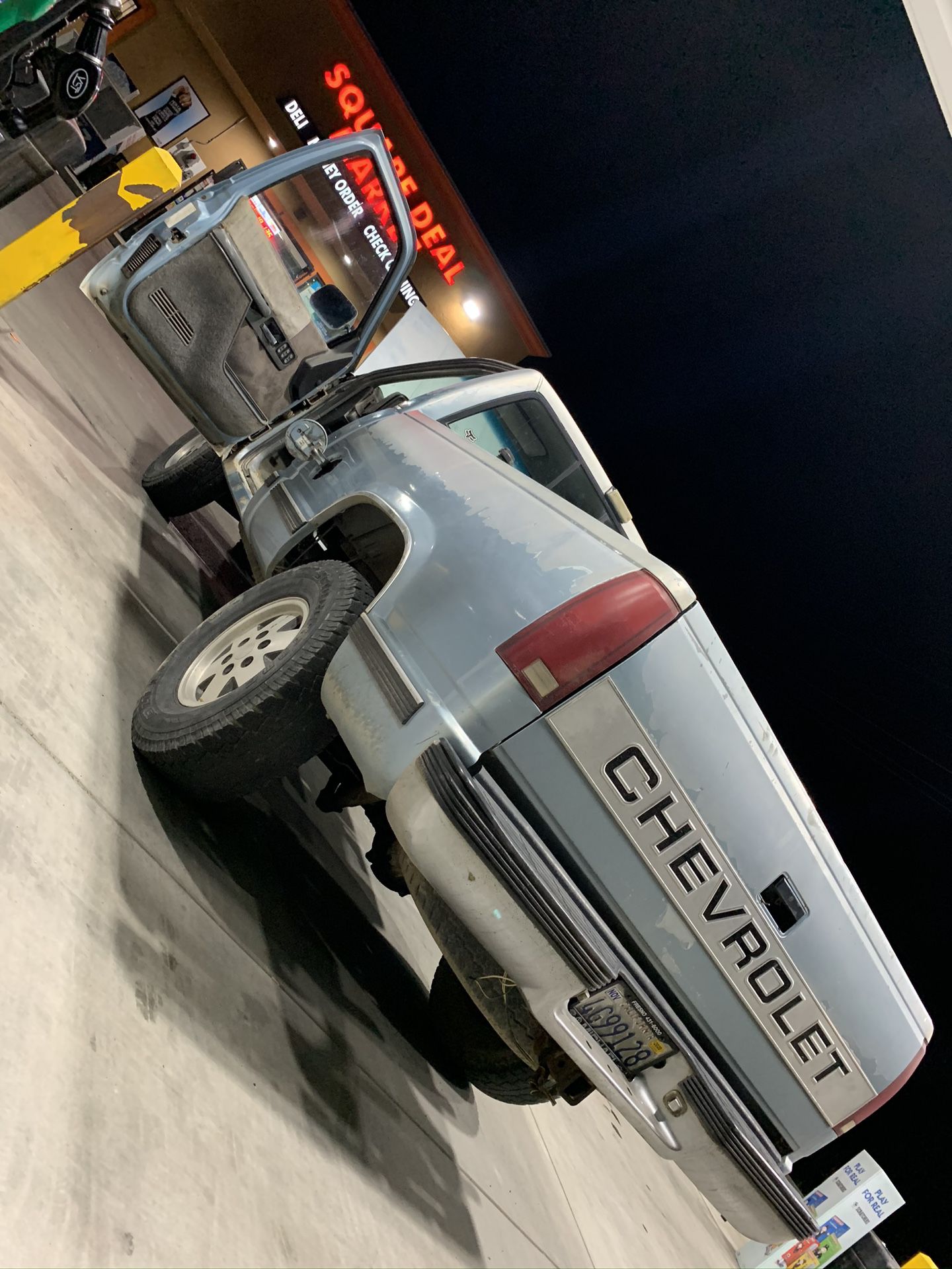1990 Chevrolet Silverado 1500 {4X4}