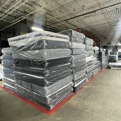 Queen Mattress ( Double Sided) With Free Box Spring - Free Delivery 🚚 Today To Reasonable Distance