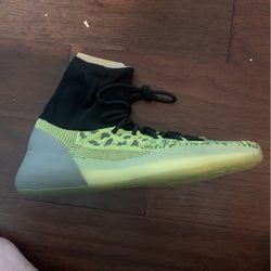 Yeezy Basketball Knit Size 12