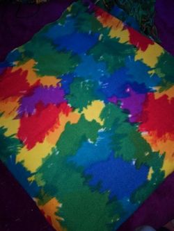 3 yards paint splash fleece