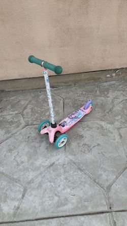 Barbie Scooter 3 Wheel Tilt, $10