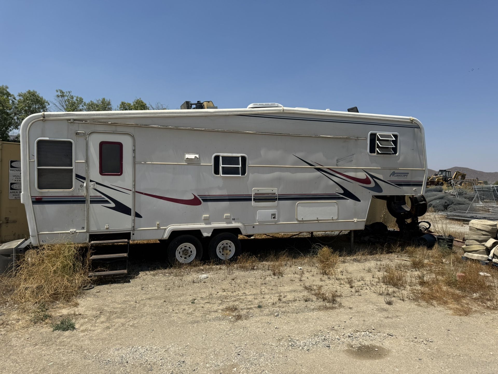 Alina’s ape 5th Wheel Trailer