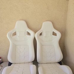 Universal Racing Seats