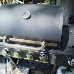 Grill And Grill Cover 