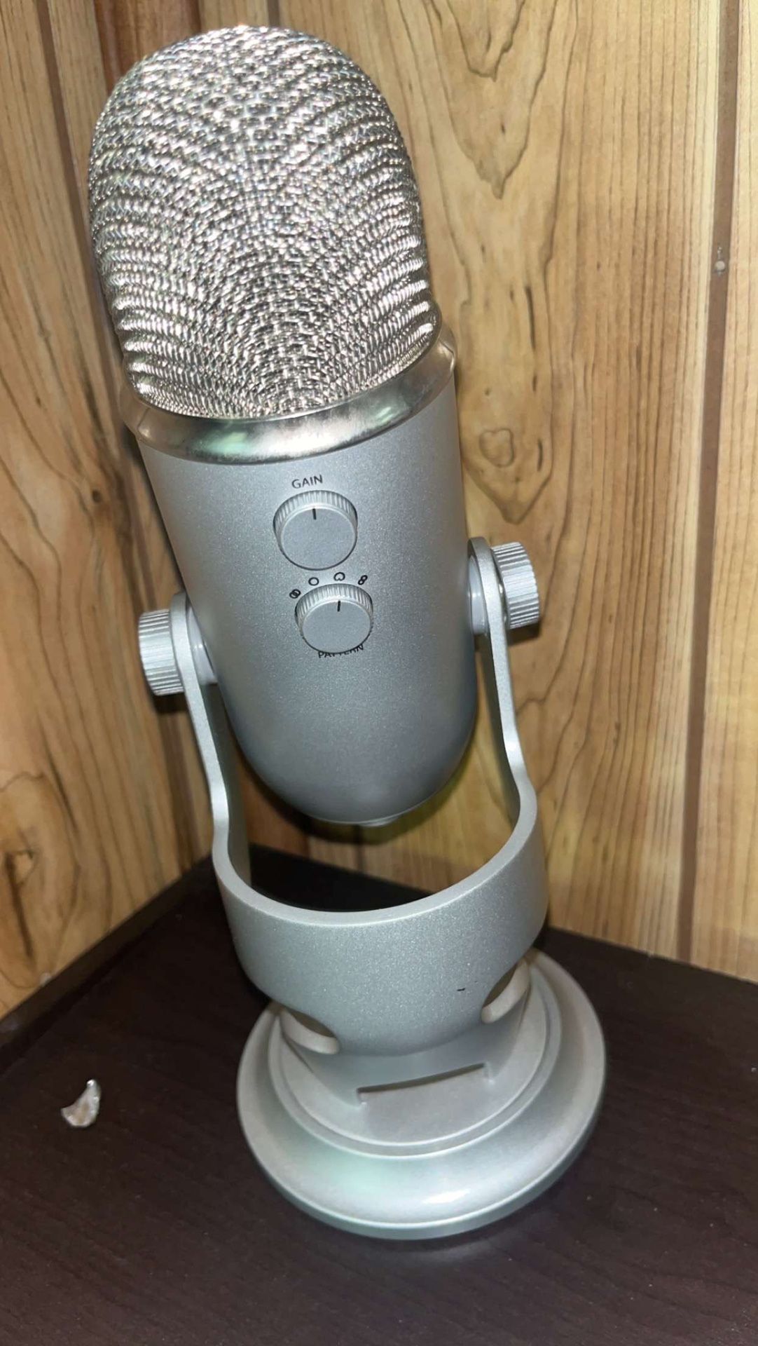 Microphone