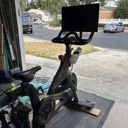 Peloton Bike (great condition w/upgrades)