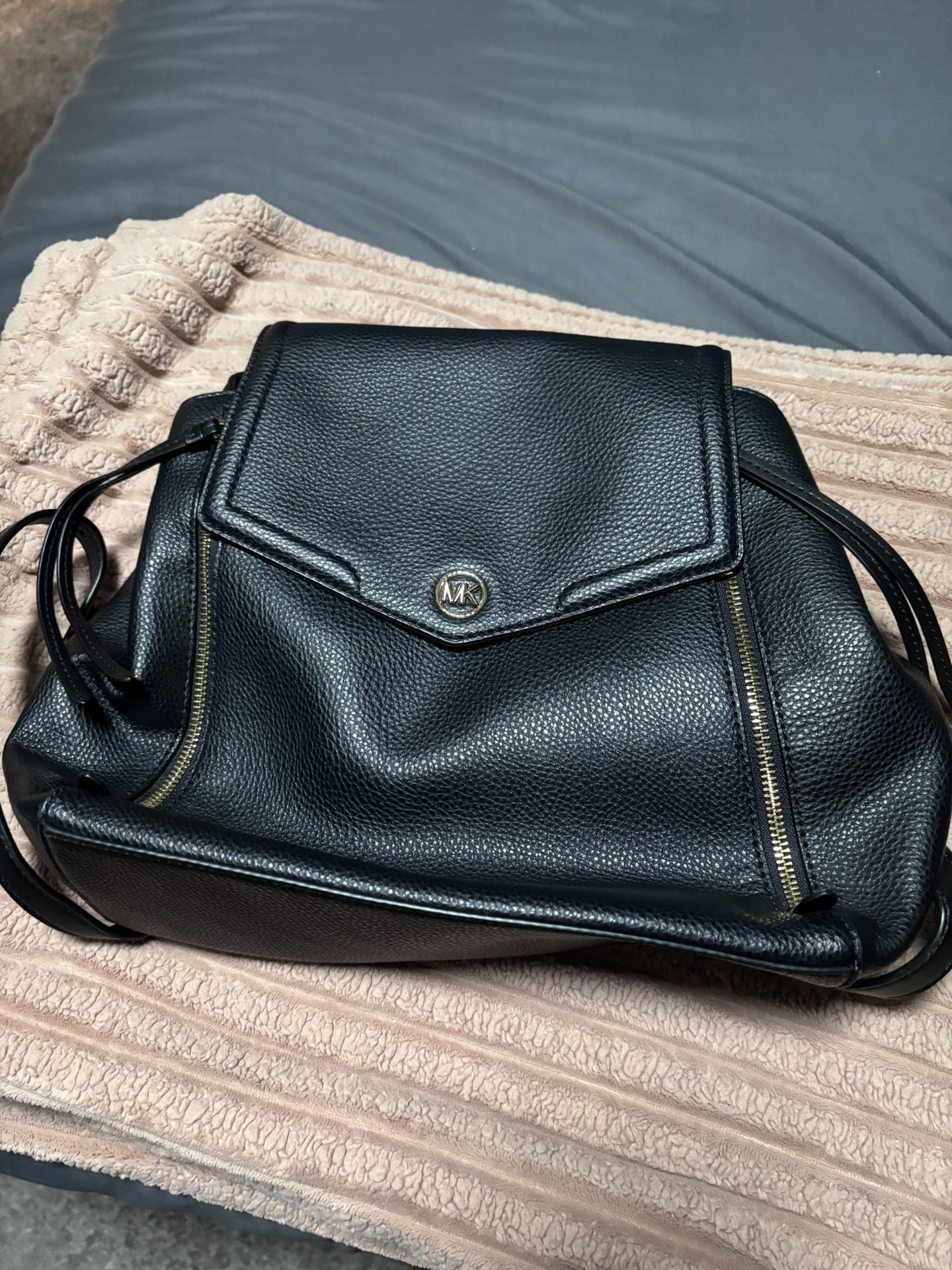 Michael Kors Authentic Backpack 