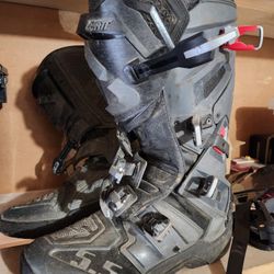 Leatt 5.5  Size 12 Mx boots