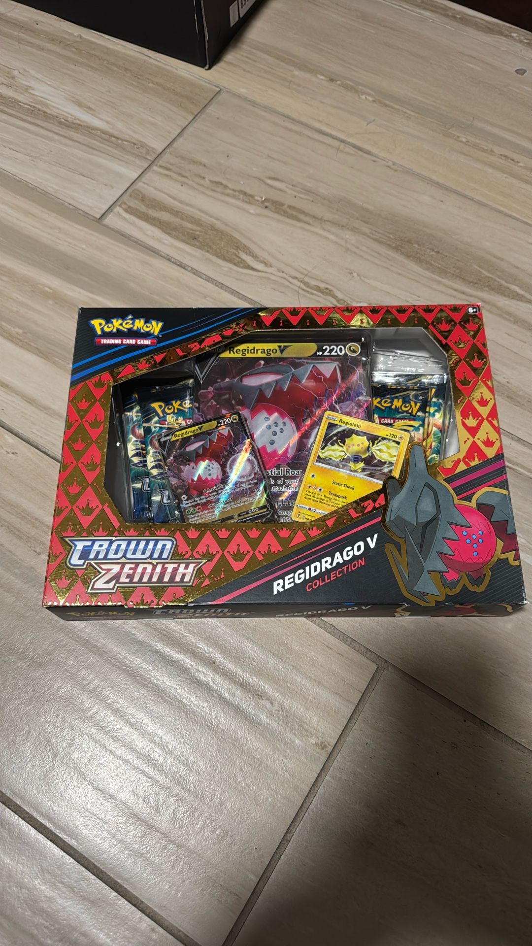 Pokémon Crown Zenith Regidrago V Collection 