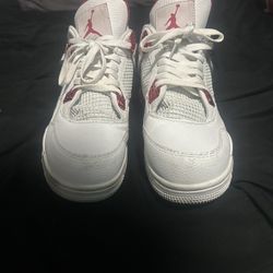 Jordan 4 Metallic Red