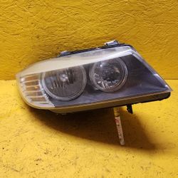 2009 - 2011 BMW E90 E91 328i 335i Xi 4 doors LCi Right Passenger Side Headlight Halogen
