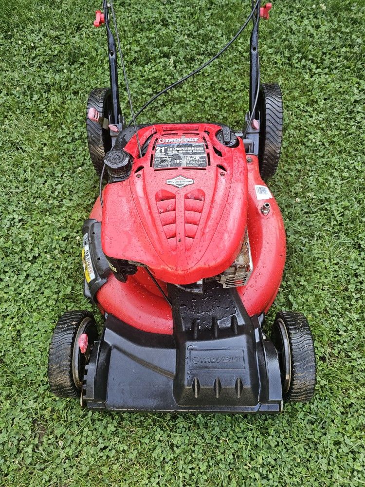 Troy-bilt Self-propelled Lawnmower (No Bag)