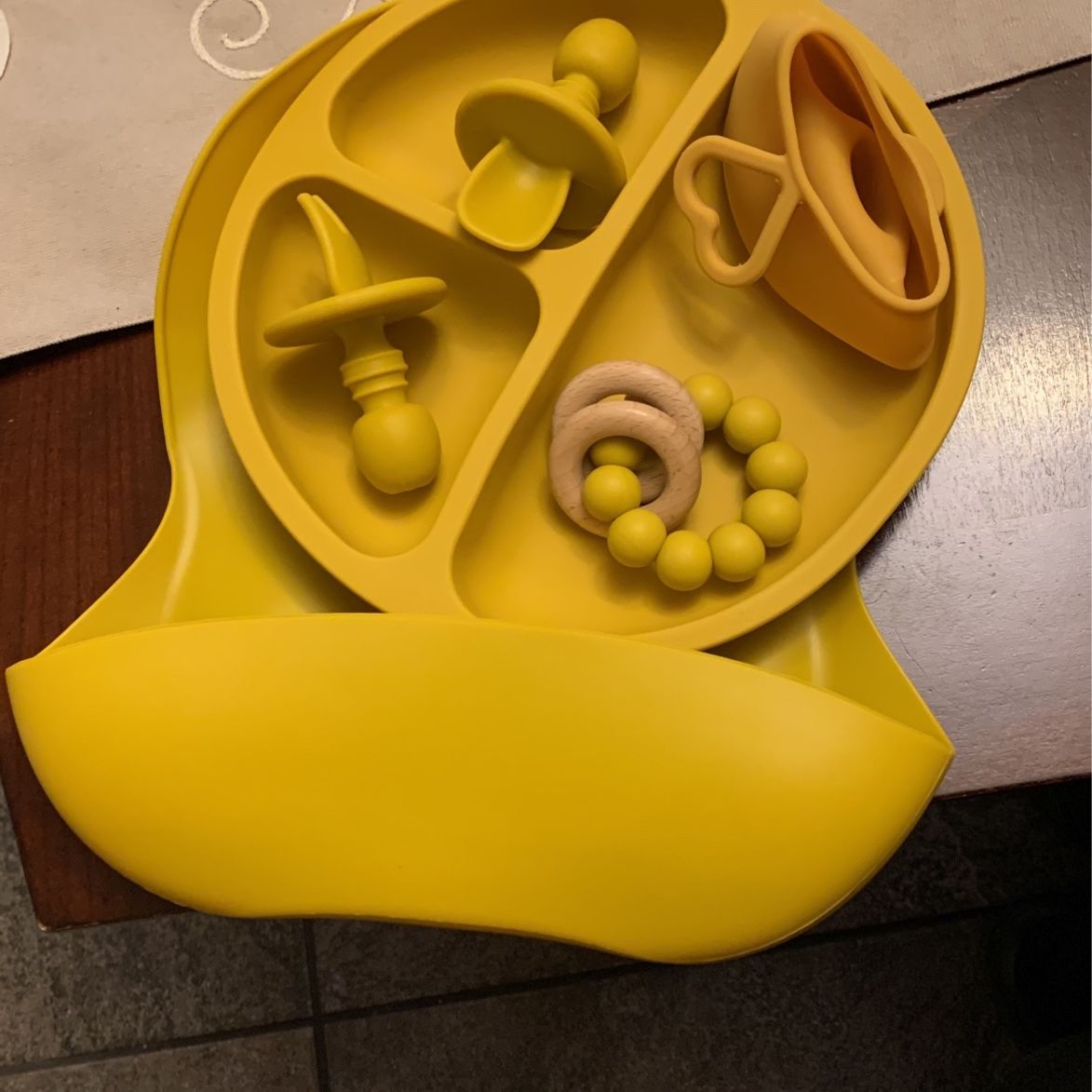 Silicon Baby Feeding Sets 6 Colours