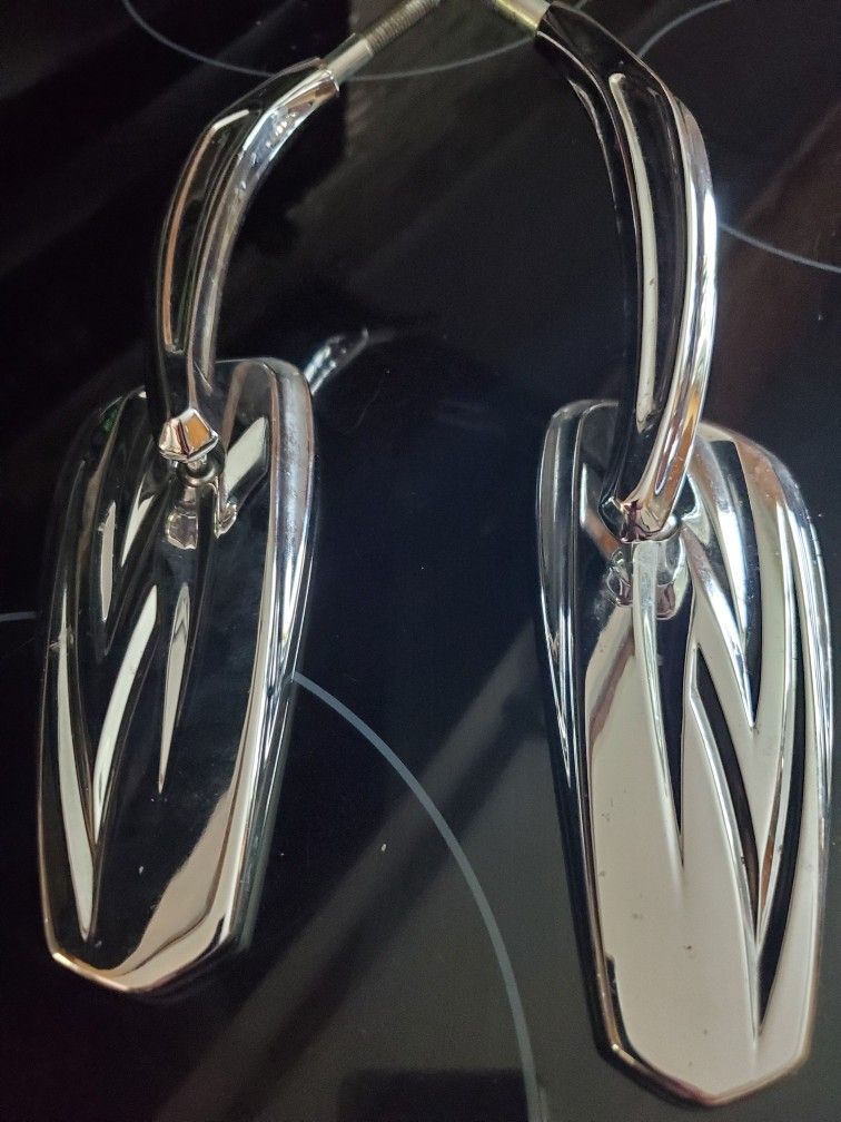 Flaming motorcycle mirrors