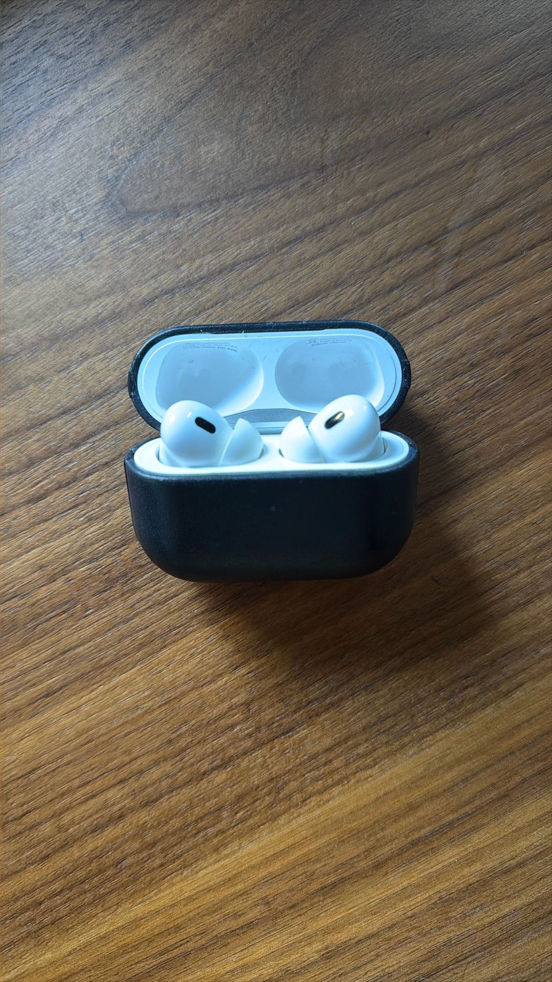 Apple AirPods Pro 2 With NOMAD Leather Case
