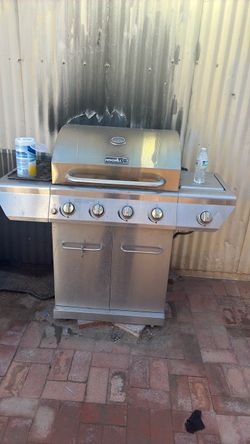 Gas grill