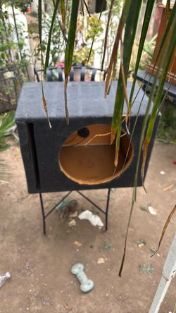 Speaker box