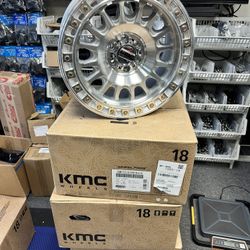 KMC 18x9 6x4.5 +18