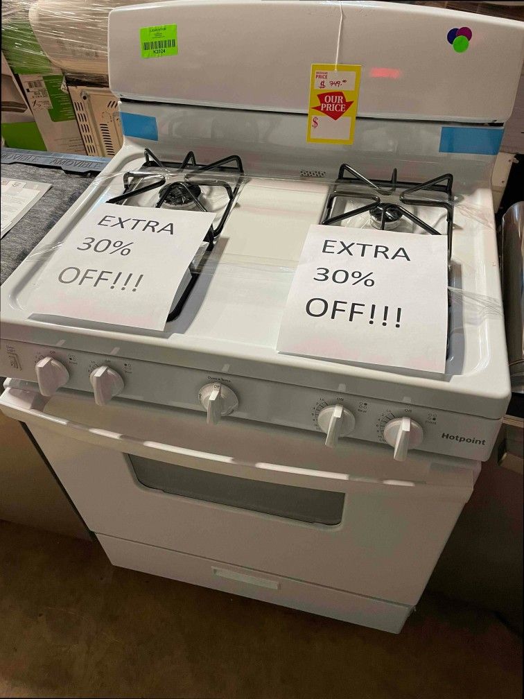 HOTPOINT RGBS330DRWW 30 in 4 Burners 4.8 cu ft Freestanding Gas Range Stove