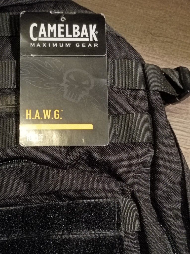 U S MILITARY SURPLUS. CAMELBAK MAXIMUM GEAR. H  A. W  G  100%