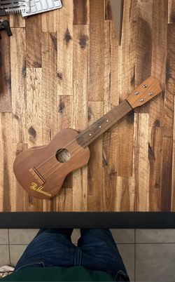Vintage The Hawaiian Ukulele Guitar Rare