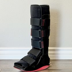 Preowned XCELTRAX Walking Boot
