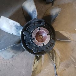 Toyota 22R Fan Clutch And Fan