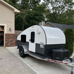 Teardrop Camper  (with Bathroom)