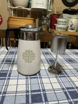 Vintage Corning Ware Avocado 9 Cup Stovetop Percolator