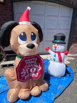 Inflatable holiday lawn decor