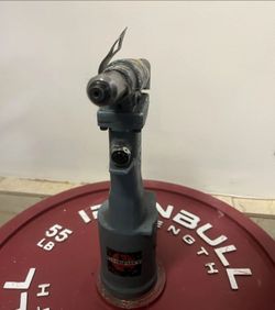 CHERRY TEXTRON AEROSPACE FASTENERS G702 AIR RIVOT GUN