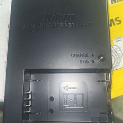 Nikon MH-27 Battery Charger
