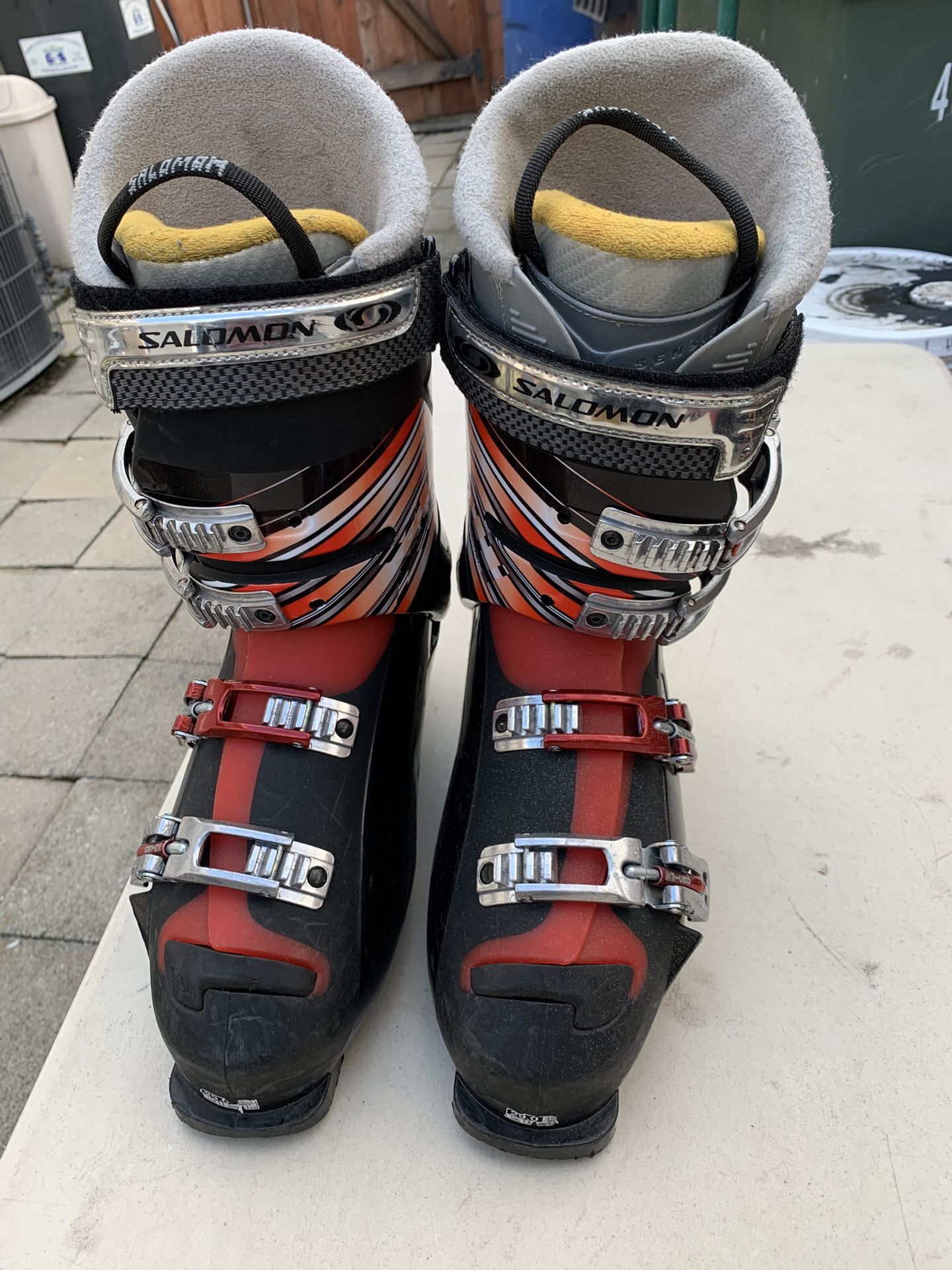 Salomon X-Wave Ski Boots Size 11.5 29.5 335mm Flex 90
