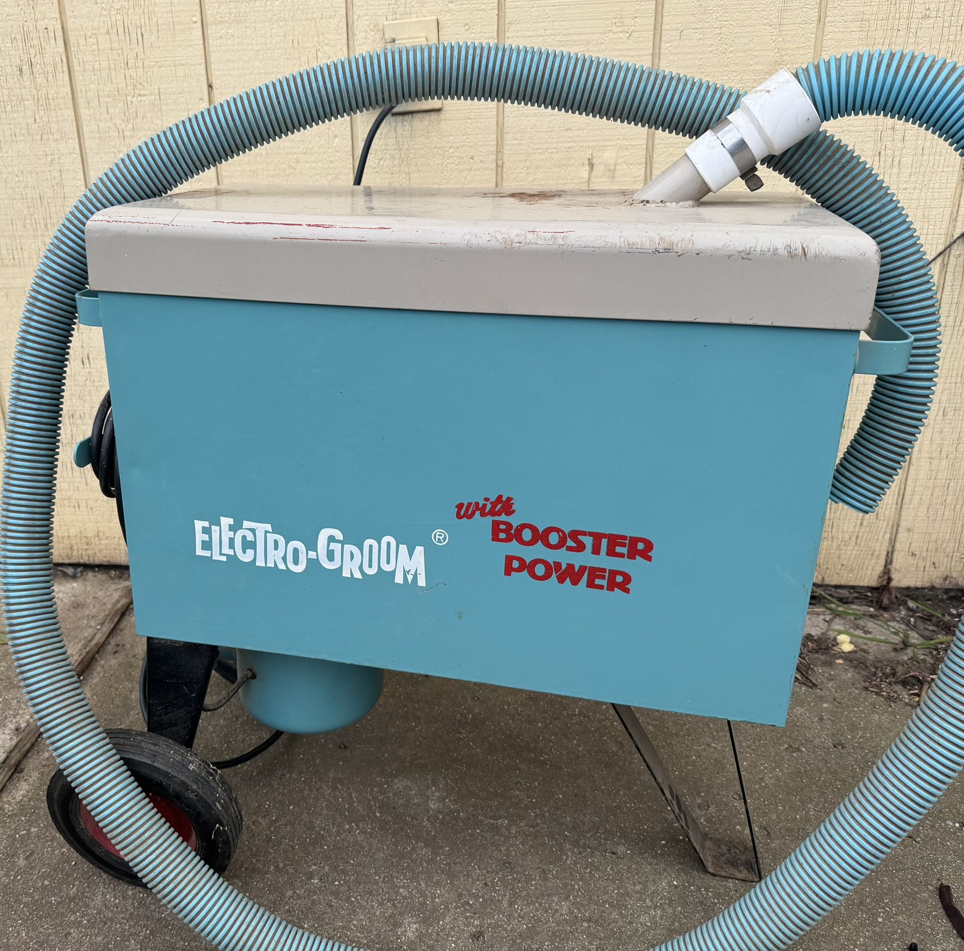 Livestock Groom Vacuum